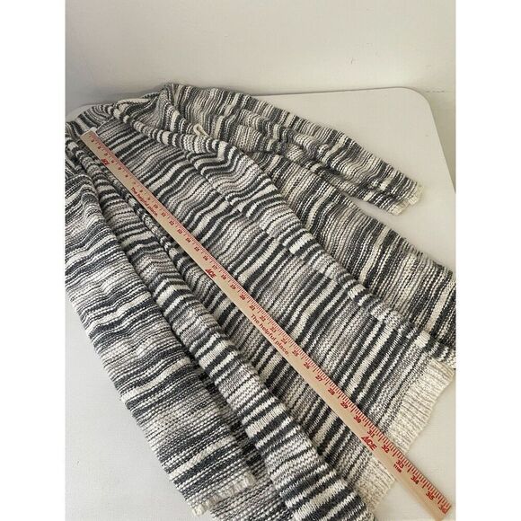 J. Jill Size L Cardigan Sweater Knit Cotton Blend Gray White Safty pin Brouch - Picture 7 of 11